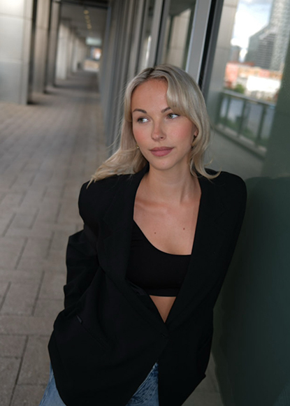 Zara F